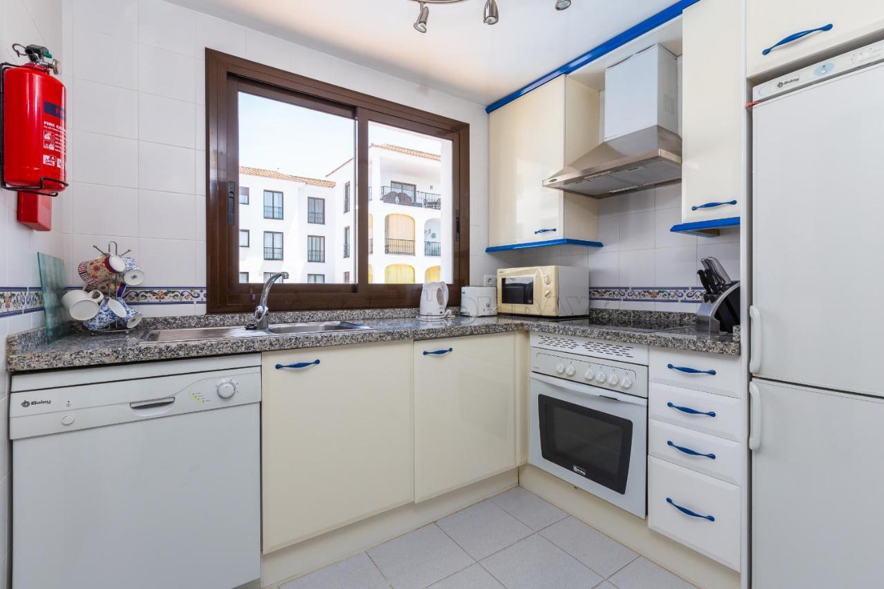 Marina Real 425 Apartman Manilva Kültér fotó